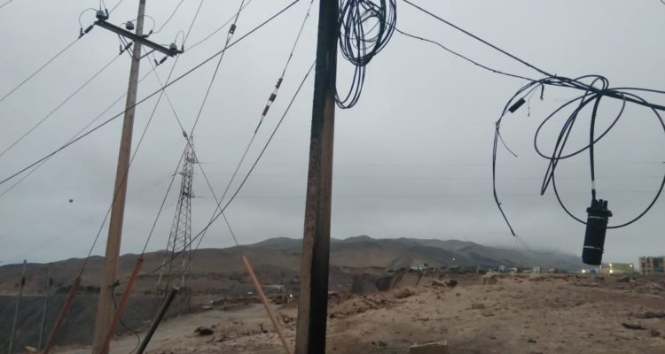 Atacan instalaciones de fibra óptica en Alto Hospicio: empresas trabajan para restablecer servicios