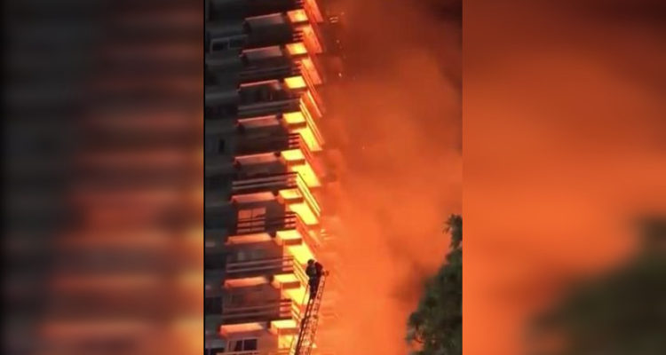 Incendio afectó a conocido edificio habitacional de 20 pisos en Osorno tras manifestaciones