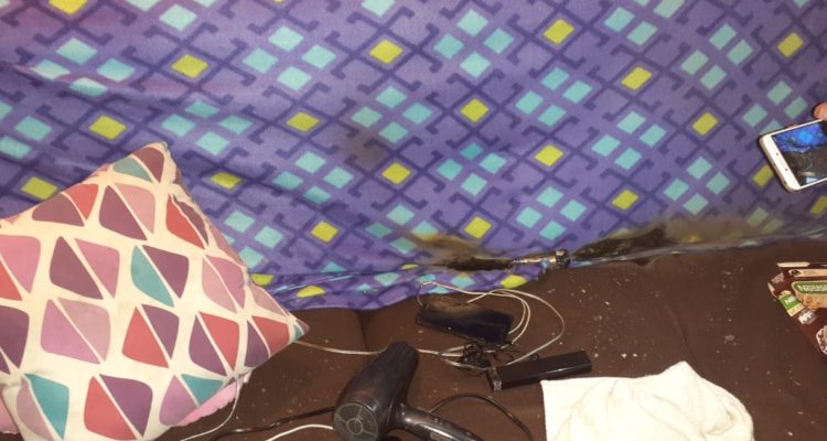 Denuncian que lacrimógena cayó al interior de un departamento en Concepción