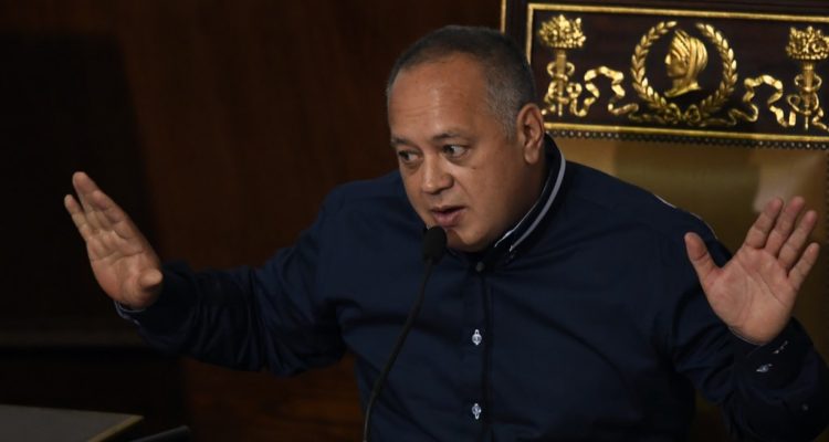 Líder chavisa Diosdado Cabello acusa a familiar de Guaidó detenido de transportar explosivos