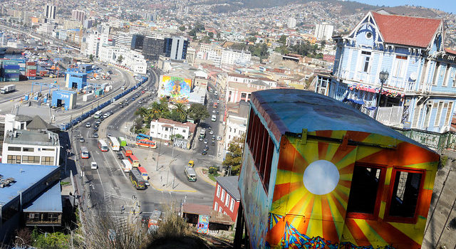 Locatarios de cerros de Valparaíso envían carta a Piñera solicitando subsidio de Trabajo