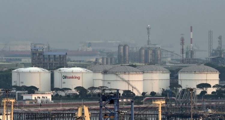 El petróleo vuelve a caer en Asia