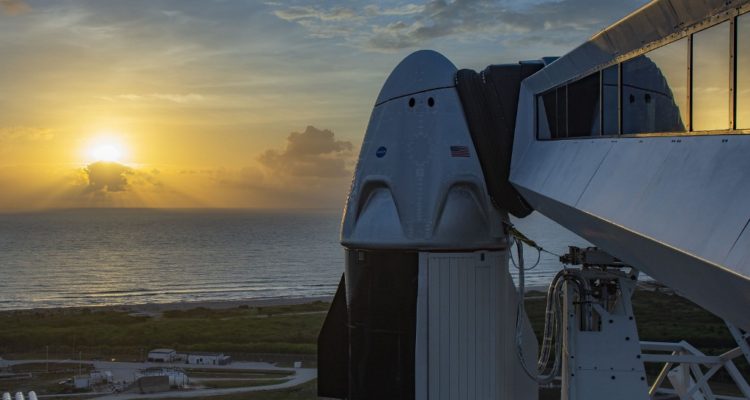 Cómo seguir en directo el histórico lanzamiento al espacio de Crew Dragon, la nave tripula de SpaceX