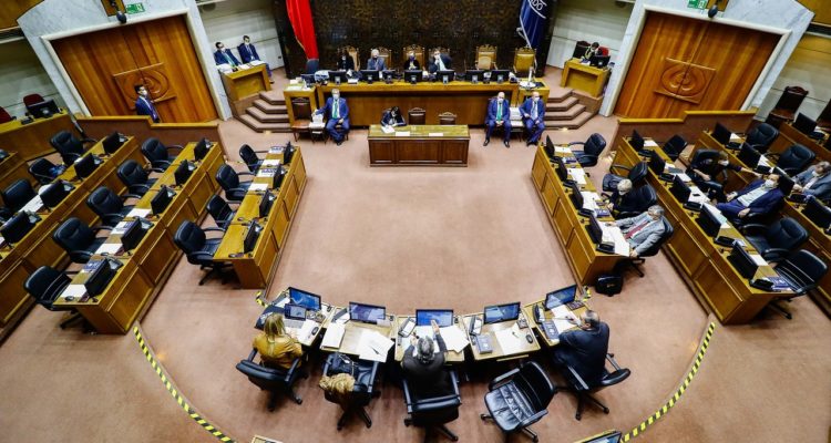 Sin retroactividad: Senado aprueba proyecto que limita reelección de autoridades