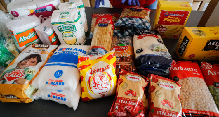 Concejo de Los Ángeles aprueba más de $300 millones para entregar cajas de alimentos a estudiantes