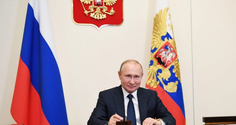 Putin fija para el 1 de julio referéndum que permitiría ser reelegido hasta el 2036