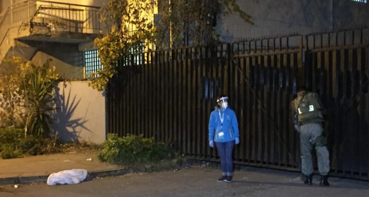 Hombre murió al interior de un albergue en Providencia: Indagan si estaba contagiado con Covid-19