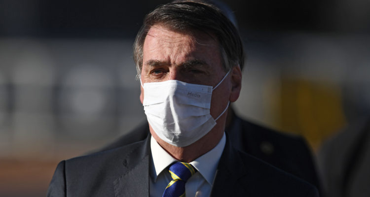 Reportan que Jair Bolsonaro tiene síntomas de Covid-19