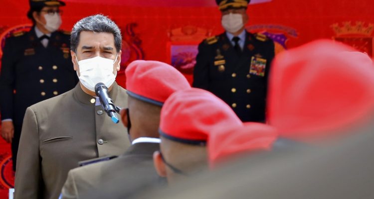 Acusan de