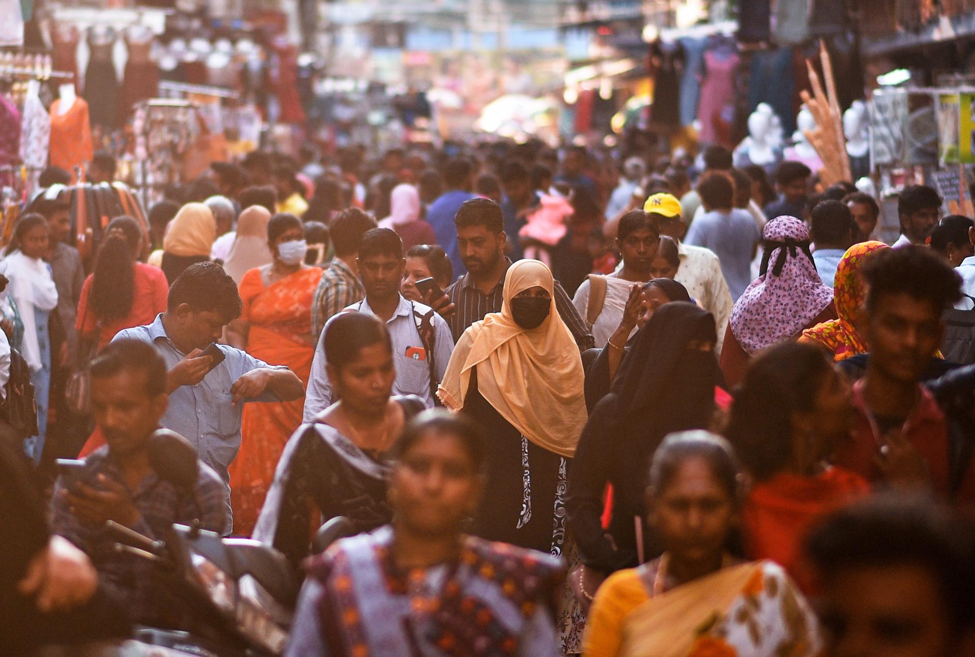 Histórico India superará a China como el país más poblado del mundo en