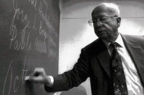 Fundación Gonzalo Rojas