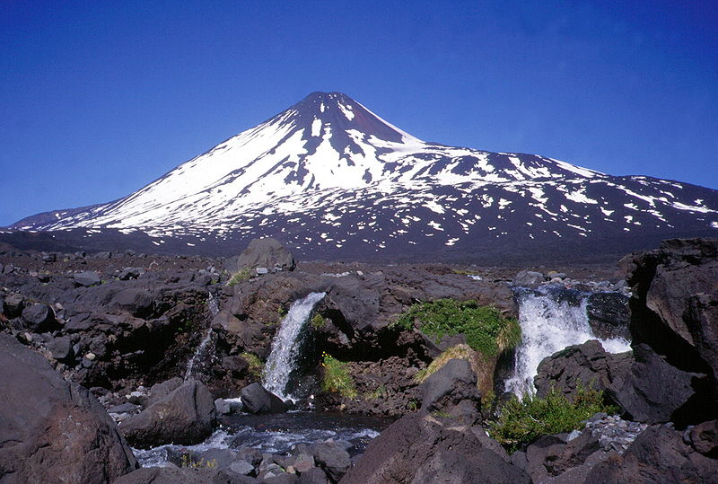 Volcán Antuco | Wikipedia