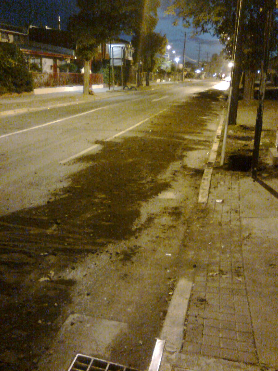 Derrame de Aceite | Óscar Valenzuela