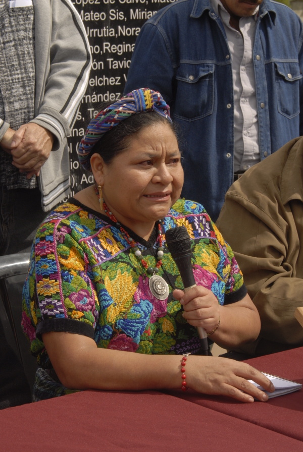 Rigoberta Menchú | Fundación Rigoberta Menchú Tum