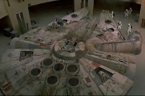 Millennium Falcon en Star Wars |YouTube