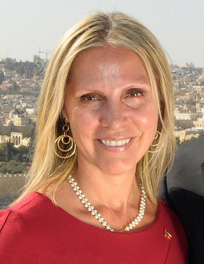 Lily Pérez | Wikipedia (DUP)