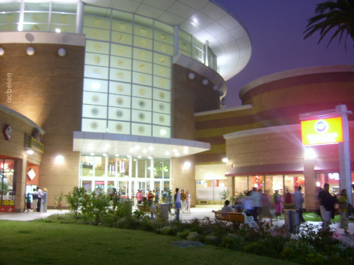 Mall Plaza El Trébol | Velén en Flickr (cc)