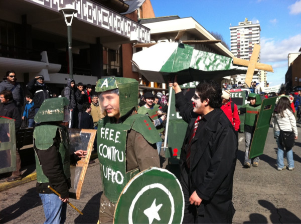 Marcha en Temuco | Aaron Vidal en Twitter