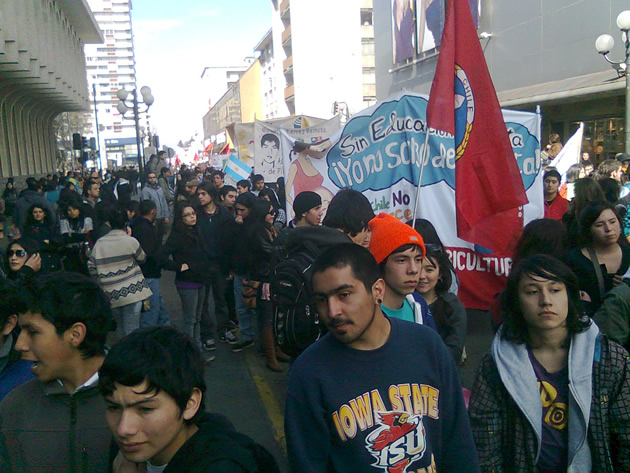 Marcha en Temuco | Andrés Pino (RBB)