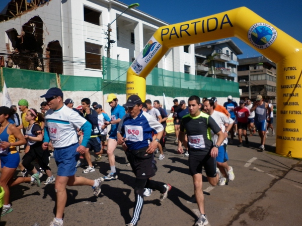 Corrida Atlética Fiestas Patrias 2011