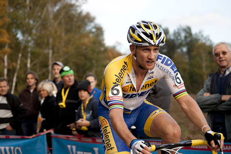 Wasmachien en Wikipedia