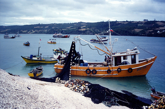 Botes en Dalcahue (1998) | Claudio Núñez (CC)
