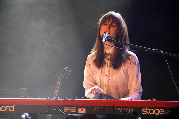 Francisca Valenzuela | Helen Simonne (C)