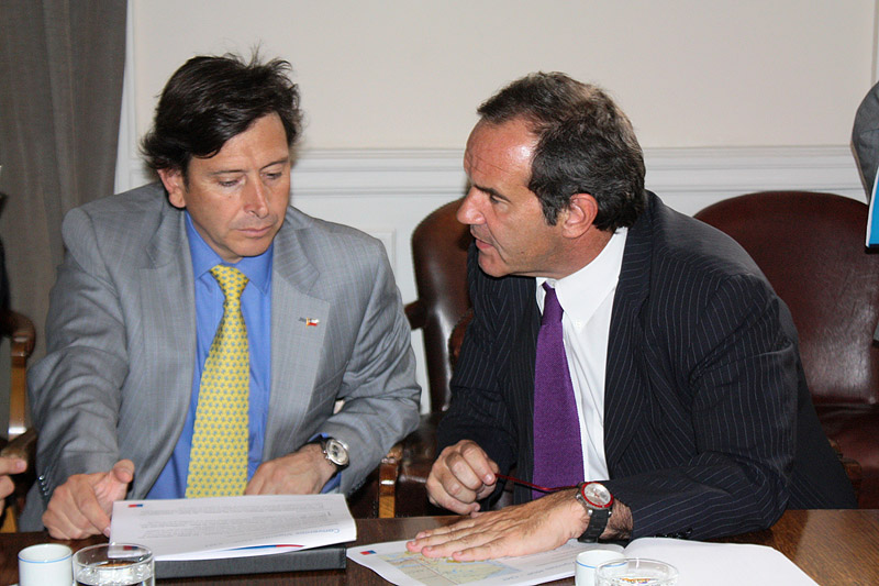 Ministro Allamand y Golborne | mop.cl