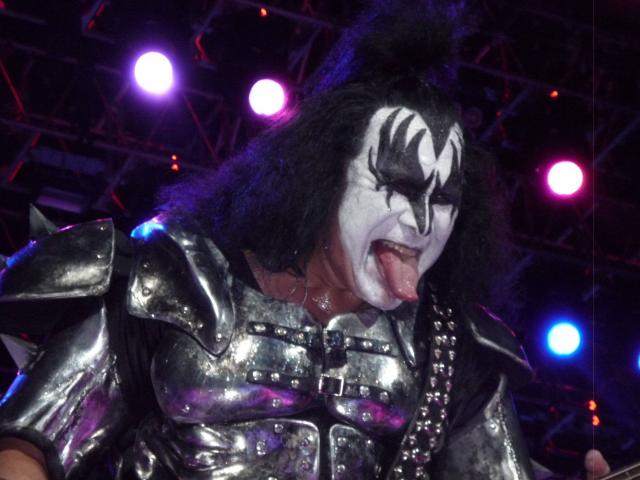 www.kissonline.com