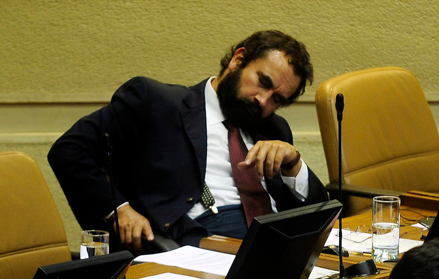 Diputado Gutiérrez se queda dormido en sesión del Congreso | Notas | BioBioChile