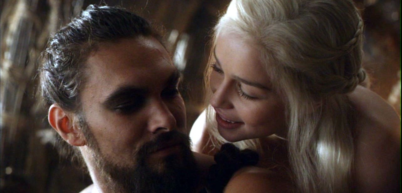Game Of Thrones El Divertido Reencuentro De “khal Drogo” Y “khaleesi” En Paris Tv Y