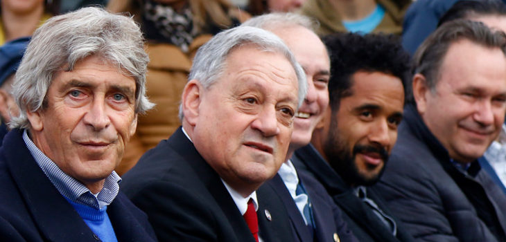 Inauguran estatua en homenaje al ex entrenador de la selección chilena ...