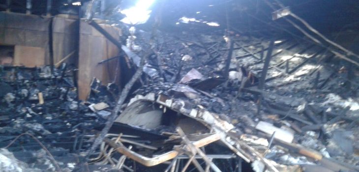 Incendio destruyó por completo casa de la cultura de Inforsa en Nacimiento