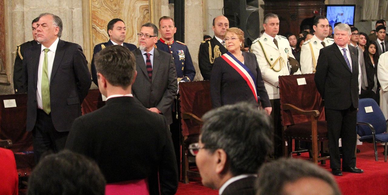 Presidenta Bachelet, presidentes del Congreso y presidente de la Corte Suprema en el Te Deum Ecuménico.
