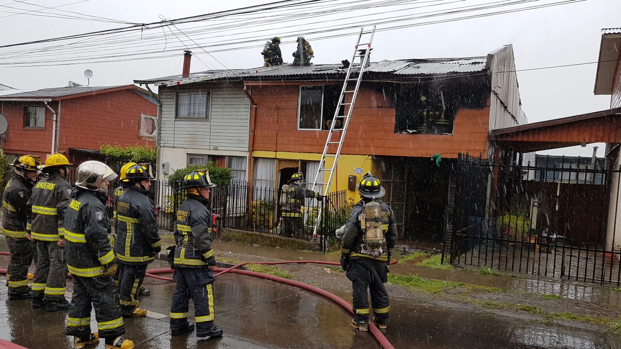 Incendio dejó a vivienda con un 80% de daños en Padre las Casas