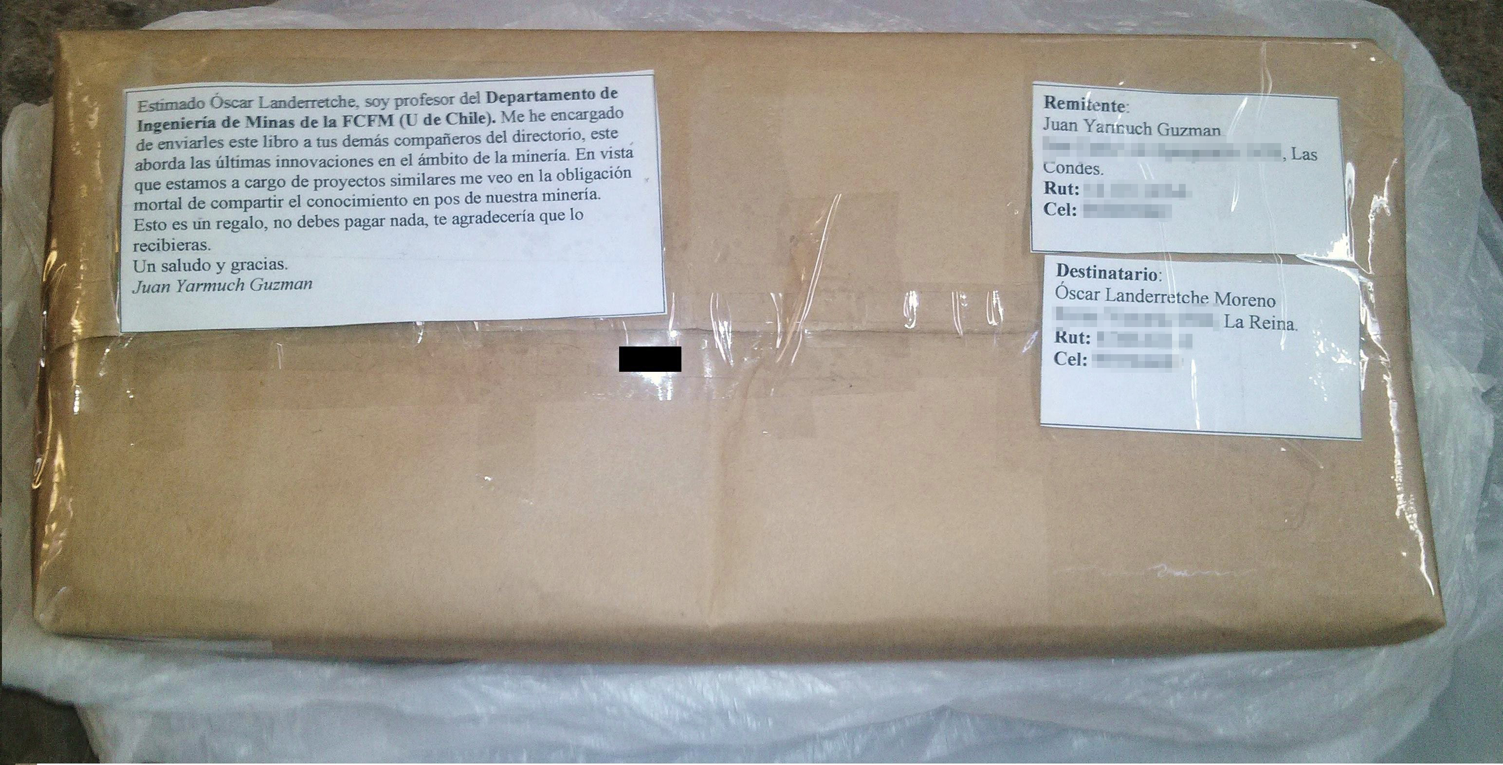 Supuesto paquete bomba enviado a Landerretche (Datos personales ocultados por BBCL)