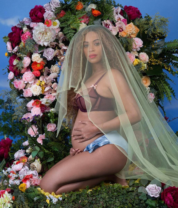 Beyoncé anuncia que está embarazada de gemelos