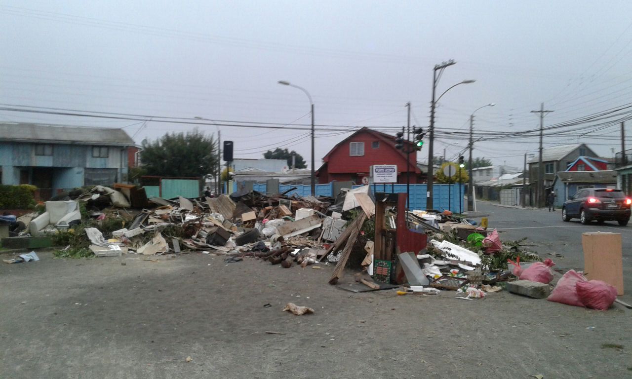 Escombros en Barrio Norte