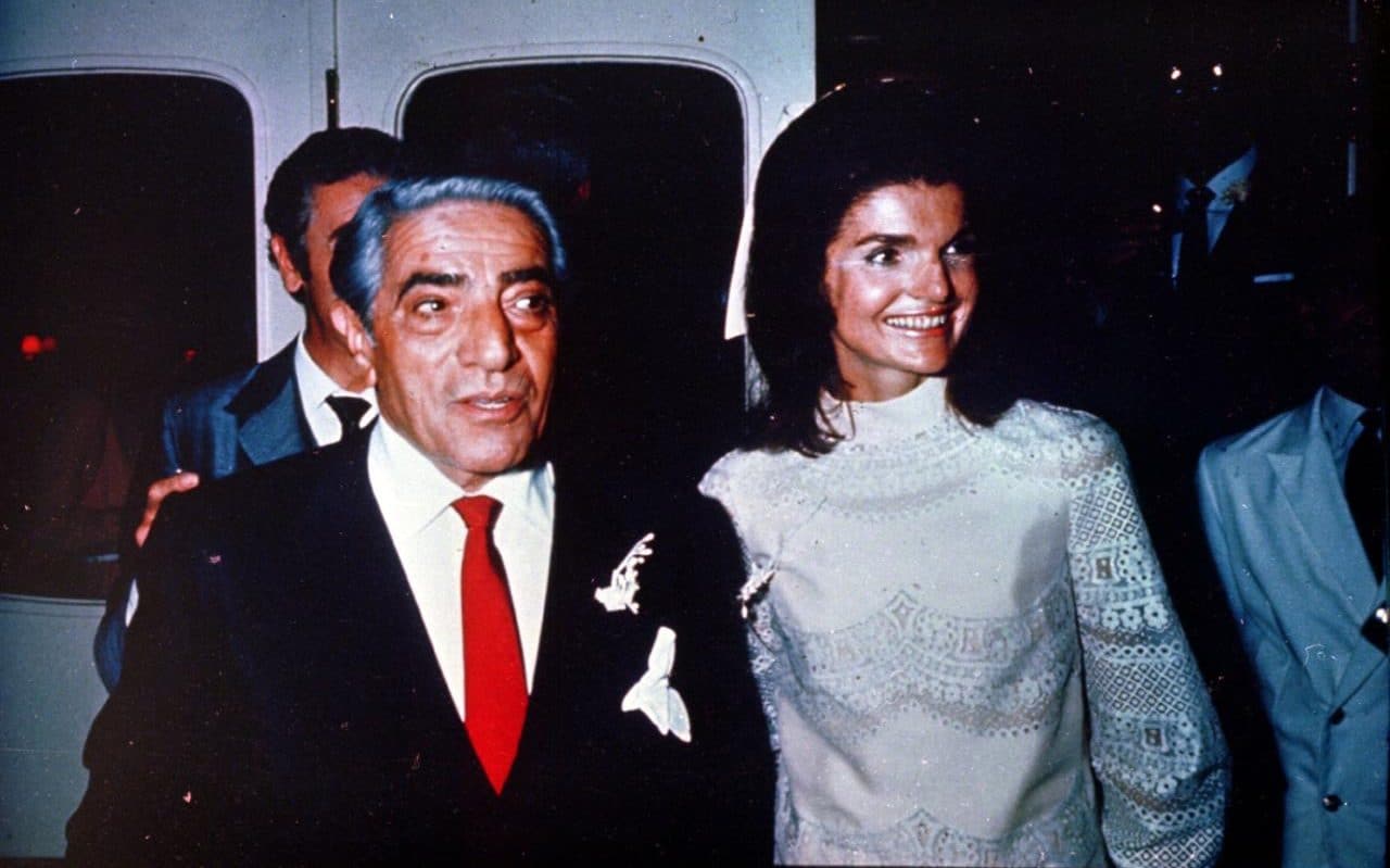 Jackie junto a Onassis