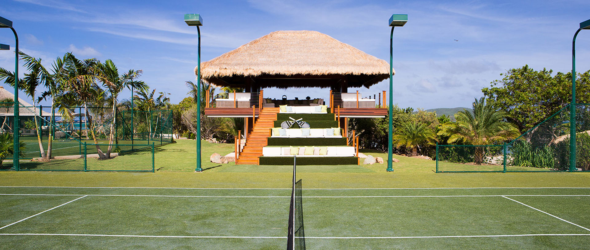 tennis-pavilion-moskito-island