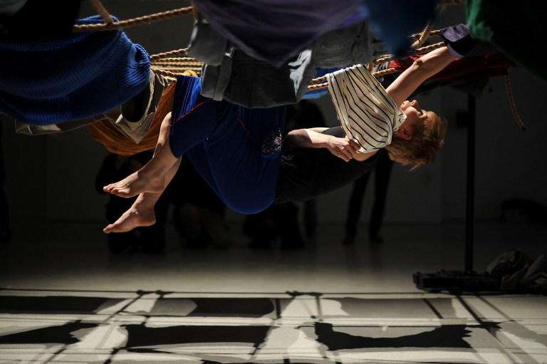 "Floor of the Forest", uno de los montajes de la coreógrafa Trisha Brown | Agencia AFP | Ben Stansall