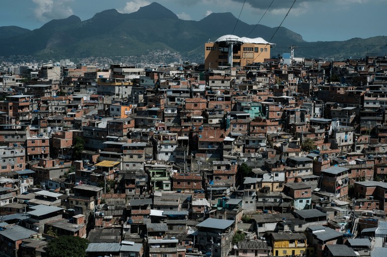 El teleférico sobre la favela de Alemao, en Río de Janeiro |  Agencia AFP | Yasuyoshi Chiba 