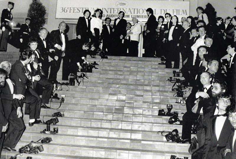 Los fotógrafos esperando a Isabelle Adjani en Cannes 1983 | elmundosinbrando.cl
