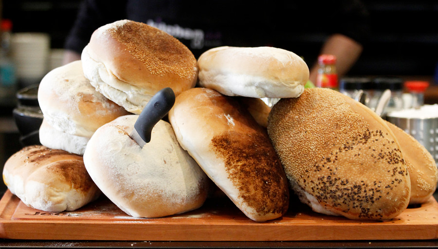 La harida de trigo, con la cual de hace pan, contiene gluten | Rodrigo Sáenz | Agencia UNO