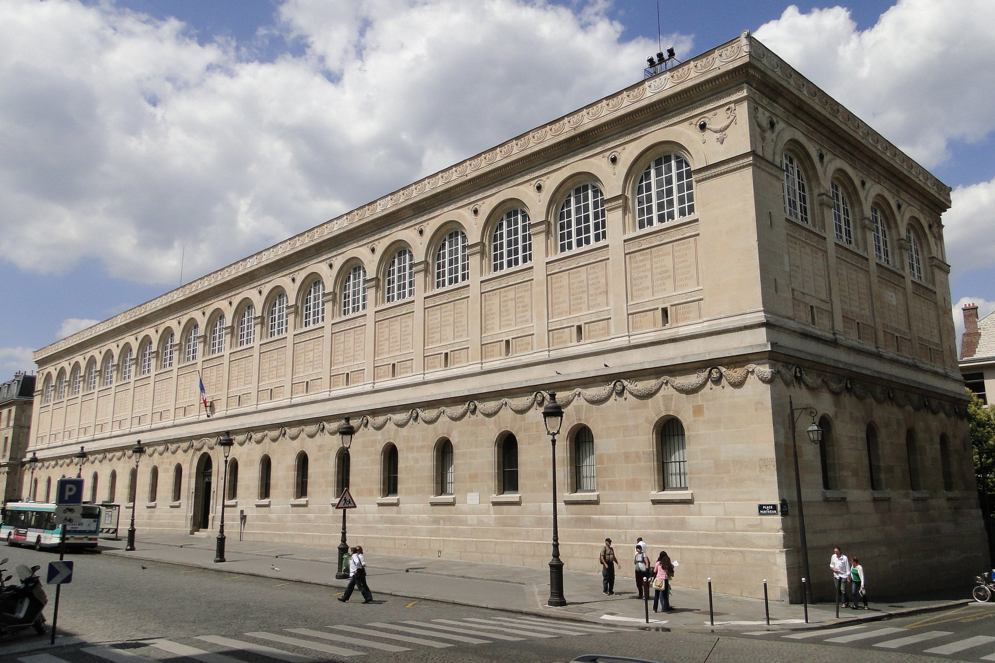 Biblioteca de Santa Genoveva | Wikimedia