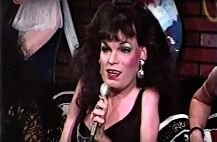 Obedece a la morsa Johnnie Baima, el personaje detrás del video