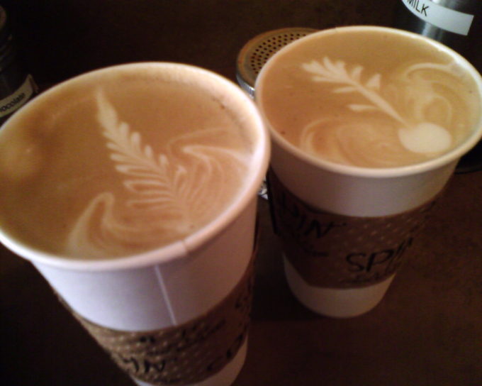 Los famosos "café de máquina" que muchos consumen para despertar en las mañanas. - Liz Lawley | Flickr (CC)