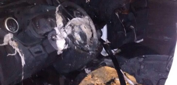 Vehículo quemado en la UdeC | Cedida a RBB