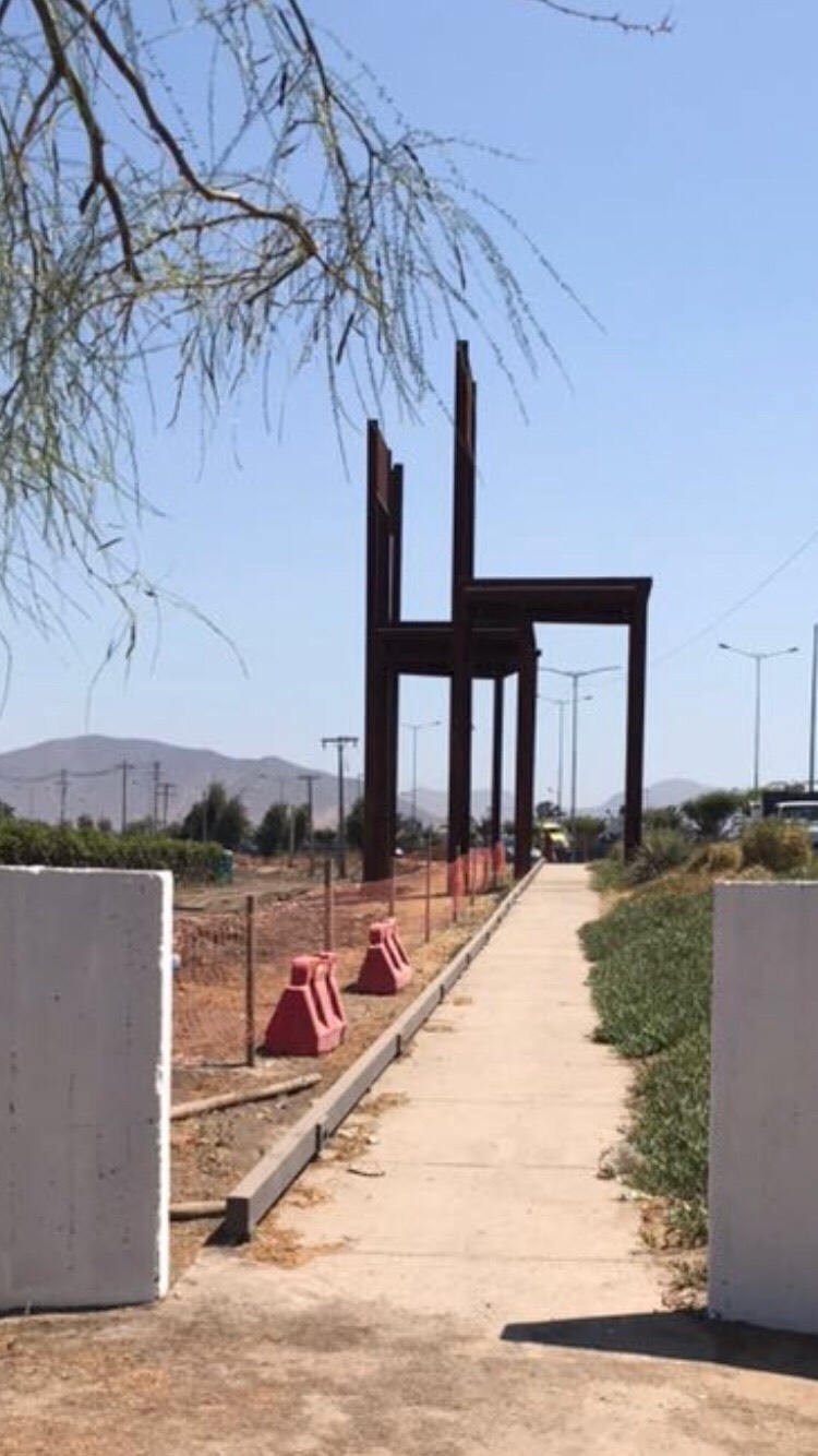 Monumento "Las sillas" en honor a víctimas del caso Degollados