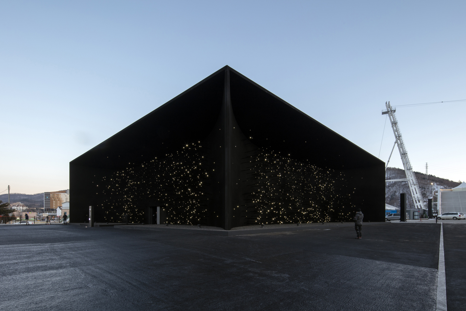 El edificio más oscuro del mundo | Luke Hayes | Hyundai